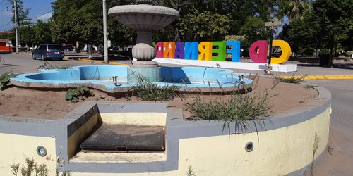 En el abandono, la icónica fuente de Ciudad Fernández