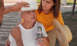 Alerta Salud por golpe de calor y deshidrataciones
