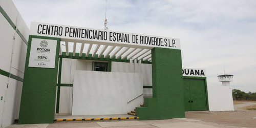 Destituyen a director y custodios involucrados en golpiza a interno en penal de Rioverde
