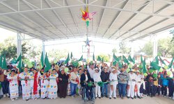 Construyen techo y mejoran cancha deportiva en Bordo Blanco