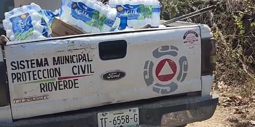 Municipio de Rioverde envía apoyo a combatientes del incendio forestal del Pescadito