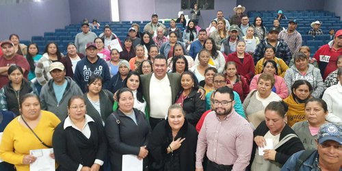 Alcalde Urbiola tomó protesta a 75 jueces auxiliares de Rioverde