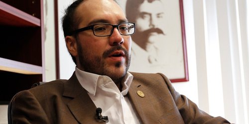 Mauricio Toledo acude a Corte de Chile para informar del domicilio donde se encuentra