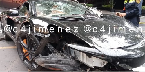 Chocan y abandonan un McLaren de 5 millones de pesos en Polanco