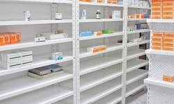 Escasean 96 medicamentos en el ISSSTE, y piden resolverlo