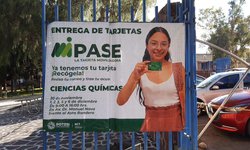 Inicia entrega de tarjetas "Mi Pase" para transporte urbano