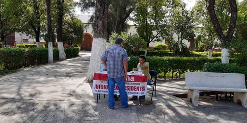 También en Ciudad Fernández piden firmas para encarcelar a expresidentes