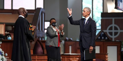 Obama arremete contra Trump por suprimir el voto y atacar a las minorías