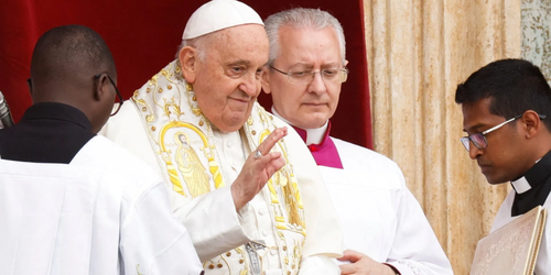 Se fue el Papa en el peor momento de la humanidad.