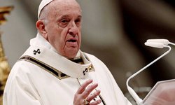 El Papa reafirma apego a celibato, salvo excepciones