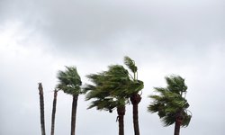 Tormenta tropical 'Nicholas' avanza a Texas con posibilidad de fortalecerse como huracán