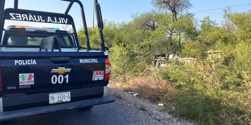 Pipa de potogas la que volcó sobre carretera RV-Cerritos