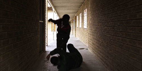 Alumnas de secundaria en Veracruz incitan a terminar con la vida de su compañera durante pelea