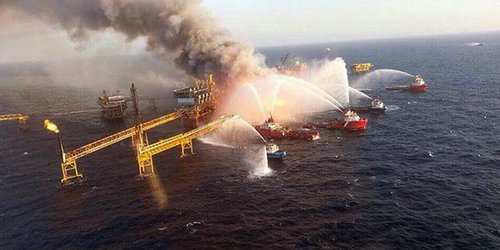 Explosión en plataforma Ku Alfa de Pemex deja 5 muertos