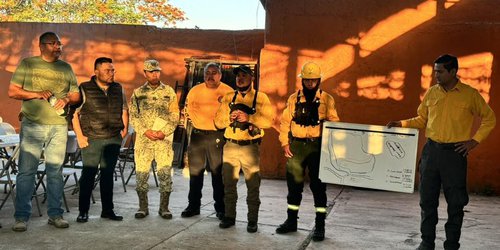 Autoridades combaten incendio en Pinihuan, Lagunillas con apoyo estatal y federal