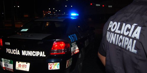 Policía disuelve noche de "arrancones de motos" en Fraccionamiento San Ángel