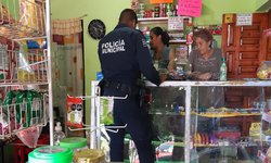 Policía Municipal lleva labor de proximidad social a comerciantes