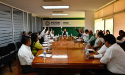 Ejecutivo estatal impulsa excelencia académica con Olimpiada del Conocimiento