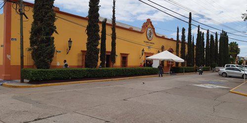 Ordena Comunicación Social a funcionarios atender solo a dos televisoras