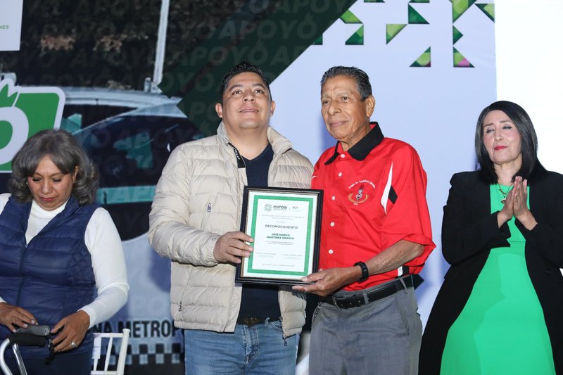 reconocimiento_a_taxistas.jpeg