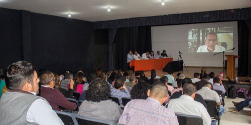 Llama sección 26 a luchar contra el patrón, no contra el Sindicato