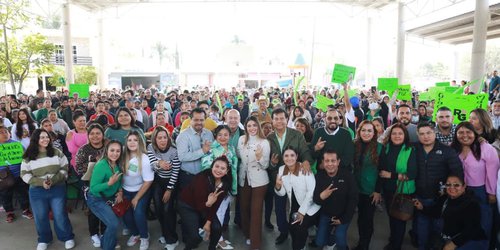 Senadora Ruth González entrega apoyos a grupos vulnerables de la Zona Media