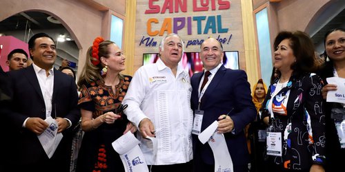 Secretario Miguel Torruco y alcalde Enrique Galindo inauguran el módulo de San Luis Capital en el Tianguis Turístico 2023