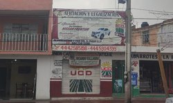 Dueños de "autos chocolate" engañados con la supuesta legalización de sus vehículos.