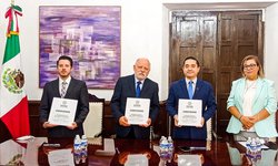 Gobierno otorga facilidad de estudios superiores a sus trabajadores