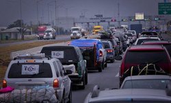 Paisanos esperarán a que vacunen adultos mayores, para visitar México