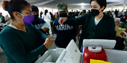Anuncian inicio de vacunación contra COVID para personas de 50 a 59 años