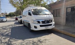 Quitan gafete y licencia a chofer que manejaba ebrio en ruta indígena de Santa Catarina