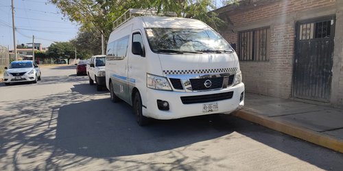 Quitan gafete y licencia a chofer que manejaba ebrio en ruta indígena de Santa Catarina