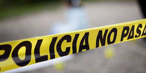 Fiscalía investiga hallazgo de hombre sin vida en carretera Rioverde-San Ciro