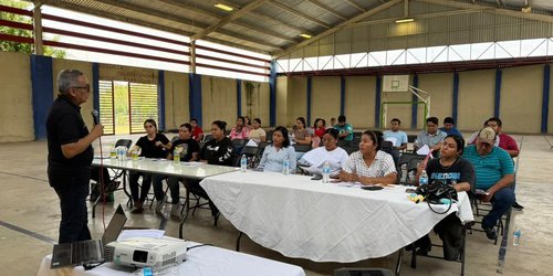 Capacitan a docentes de Santa Catarina para fortalecer relaciones positivas en las escuelas