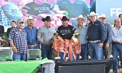 Gallardo anuncia apoyo de 13 mdp a cada unión ganadera