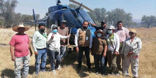 Se utiliza helicóptero para liquidar incendio en Mexquitic de Carmona