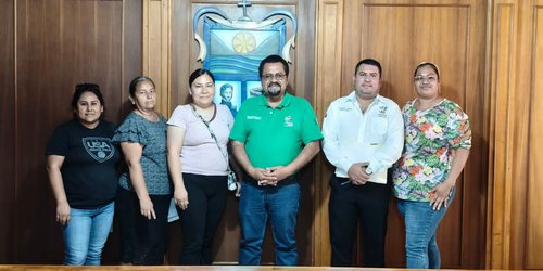 Madres de familia buscan certeza para el predio de la Telesecundaria de La Reforma