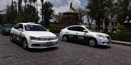 Entregarán concesiones de taxis para SLP y Soledad, afirma el Gobernador