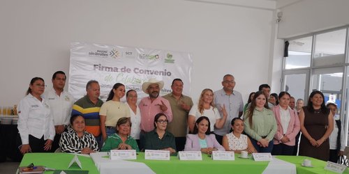 Municipios y DIF de la Zona Media firman convenio de movilidad con inclusión