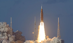 Nombres de 52 personas desaparecidas en México viajan a la Luna en el Artemis II.