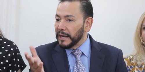 Héctor Serrano respalda trabajo de la Fiscal General y avala reforma constitucional