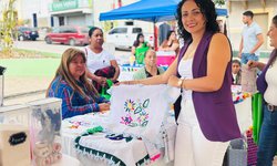 Impulsan el talento femenino con Mercadito de Mujeres Emprendedoras en Lagunillas