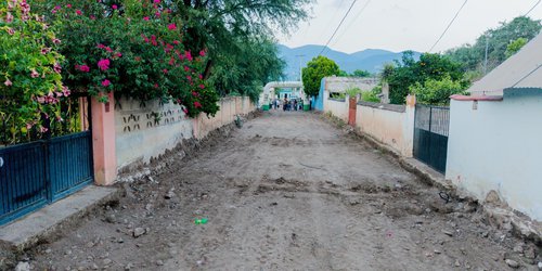 Gobierno de CDFDZ impulsa obra de pavimentación en El Saucillo