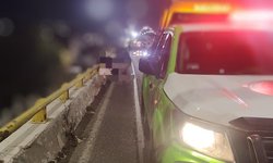 Guardia civil de soledad evita tragedia y protege a hombre que quiso hacerse daño.