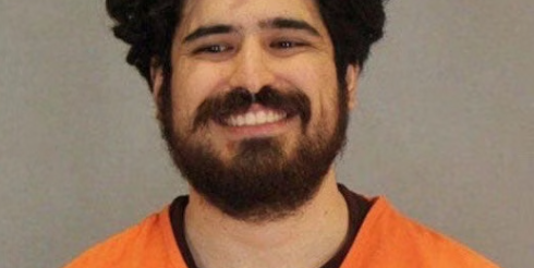 FBI acusa a mexicano de ser el “cabecilla” del ataque contra espectáculo de lucha de la UFC en cumpleaños de Trump.