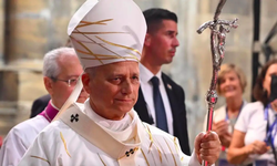 Papa León XIV es diagnosticado con cáncer de pulmón tras cirugía en Roma