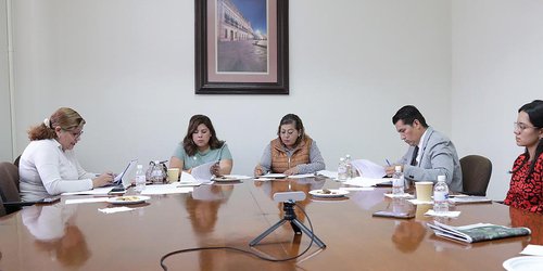 Reciben iniciativa de reforma para extinguir la CEGAIP: Dip. Diana Robles Gaitán