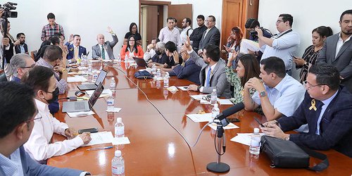 Comisiones aprueban dictamen para convertir en municipio a Villa de Pozos