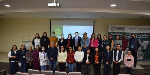 Capacitan a personal de farmacias y hospitales por venta de vacuna covid